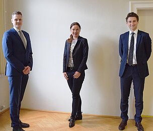 vlnr: RA Mag. Matthias Gröderer, Präsidentin Dr. Birgit Streif und RA MMag. Dr. Johannes Augustin
