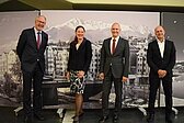 Das neue Präsidium gemeinsam mit dem Ehrenpräsidenten v.l: Vizepräsident Dr. Markus Skarics, Präsidentin Dr. Birgit Streif, Ehrenpräsident Dr. Markus Heis und Vizepräsident Dr. Manfred Bachmann Foto: TRAK/Lentner